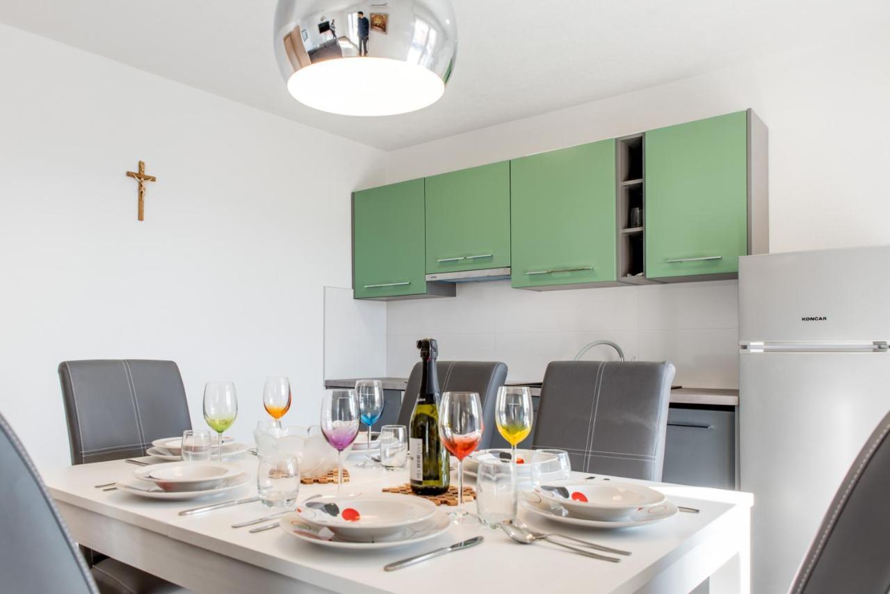 Apartments Zilic Kastel Stari Luaran gambar