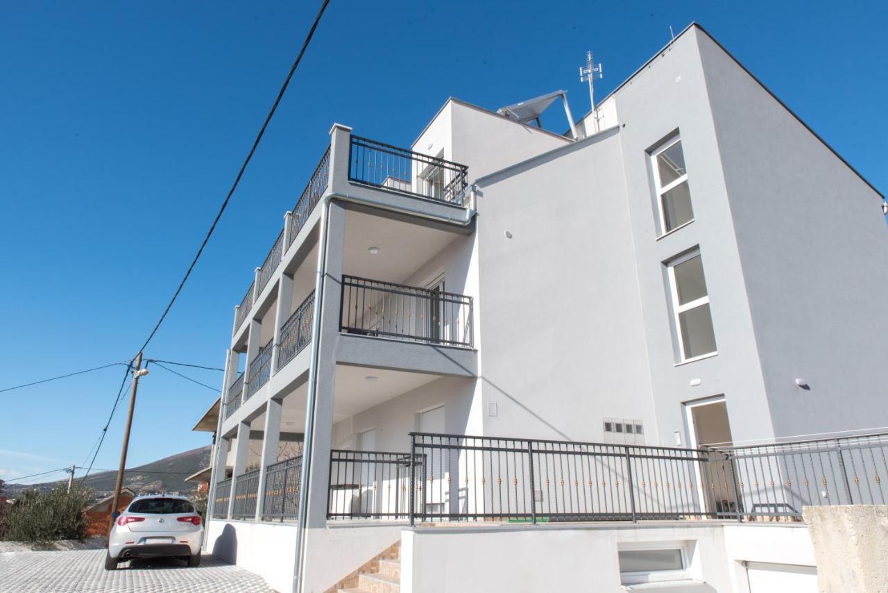 Apartments Zilic Kastel Stari Luaran gambar