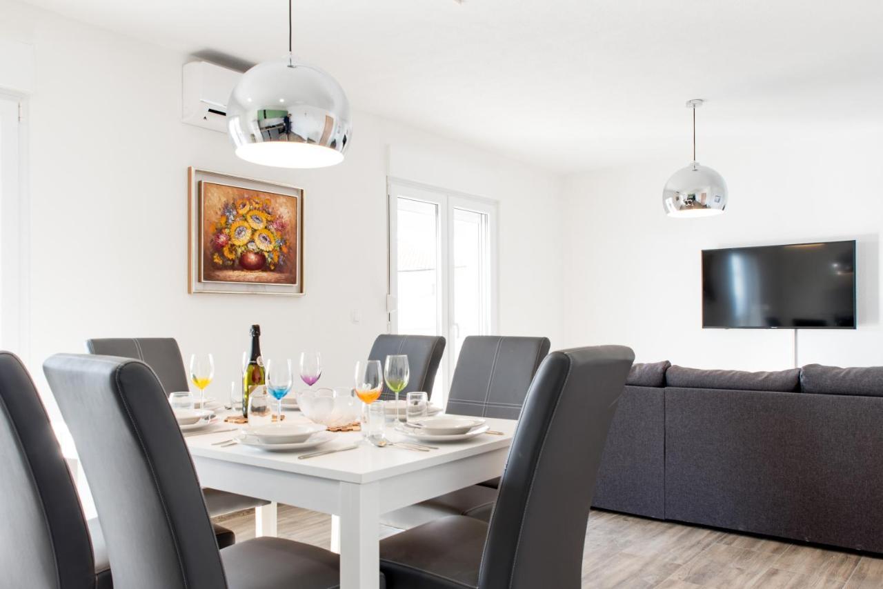 Apartments Zilic Kastel Stari Luaran gambar