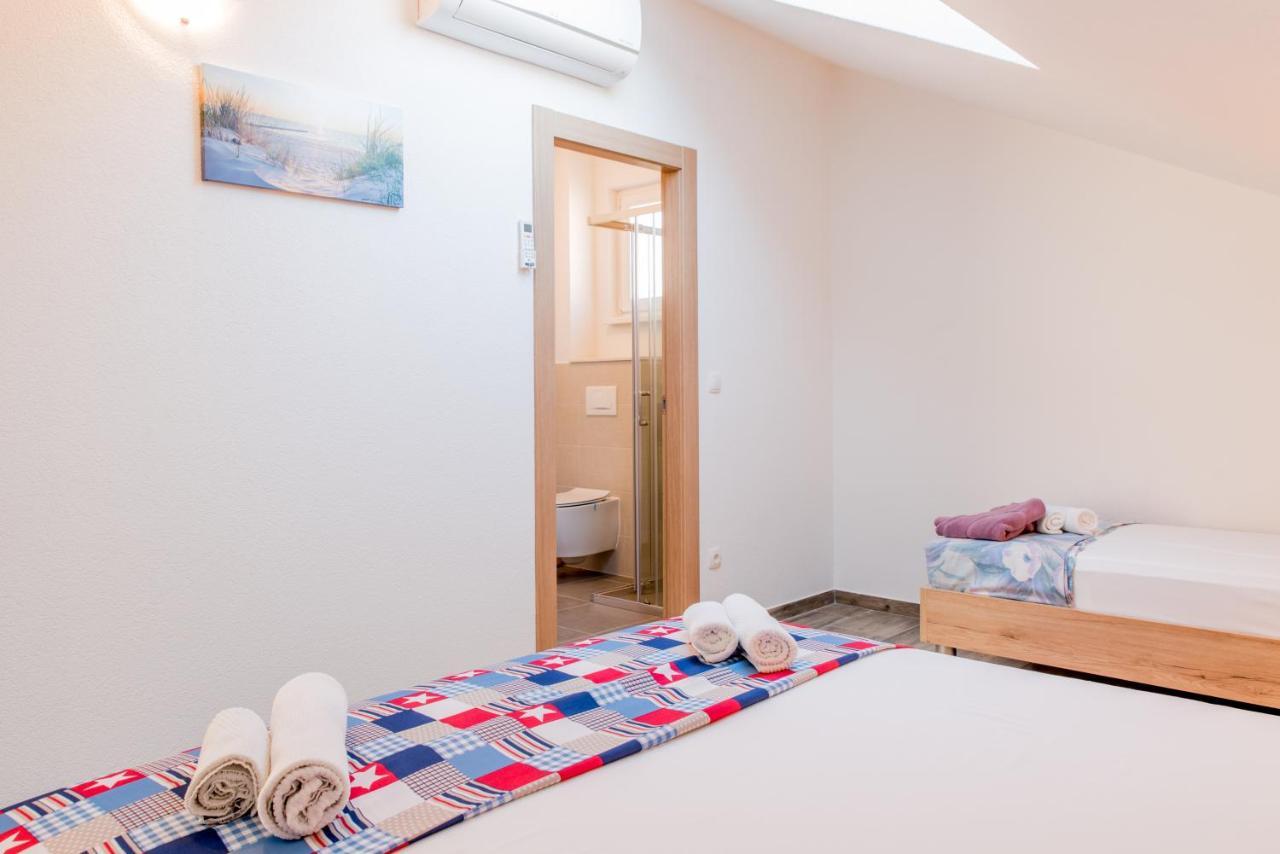 Apartments Zilic Kastel Stari Luaran gambar