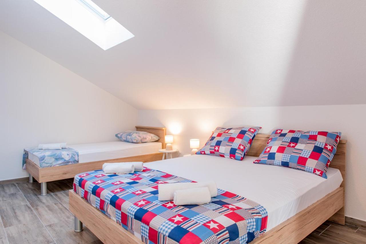 Apartments Zilic Kastel Stari Luaran gambar
