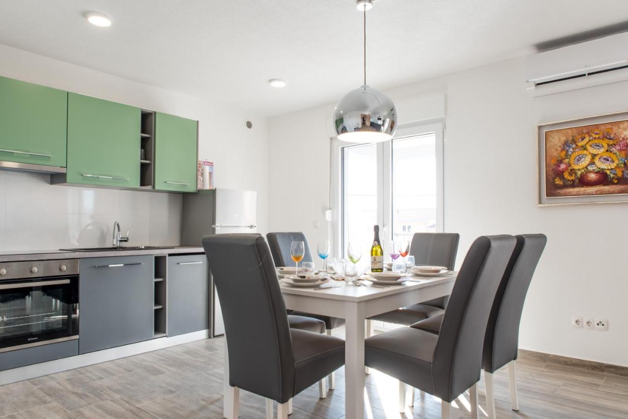 Apartments Zilic Kastel Stari Luaran gambar