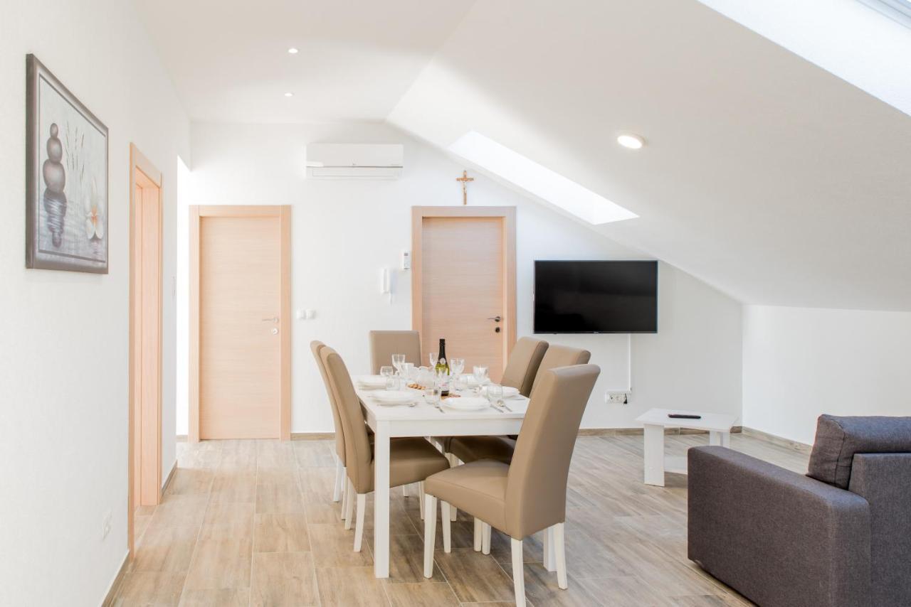Apartments Zilic Kastel Stari Luaran gambar